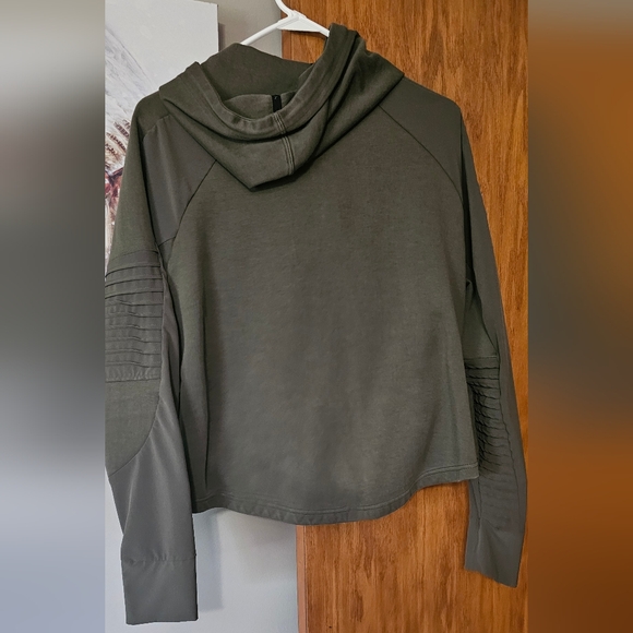 Puma Hoodie - Picture 6 of 13